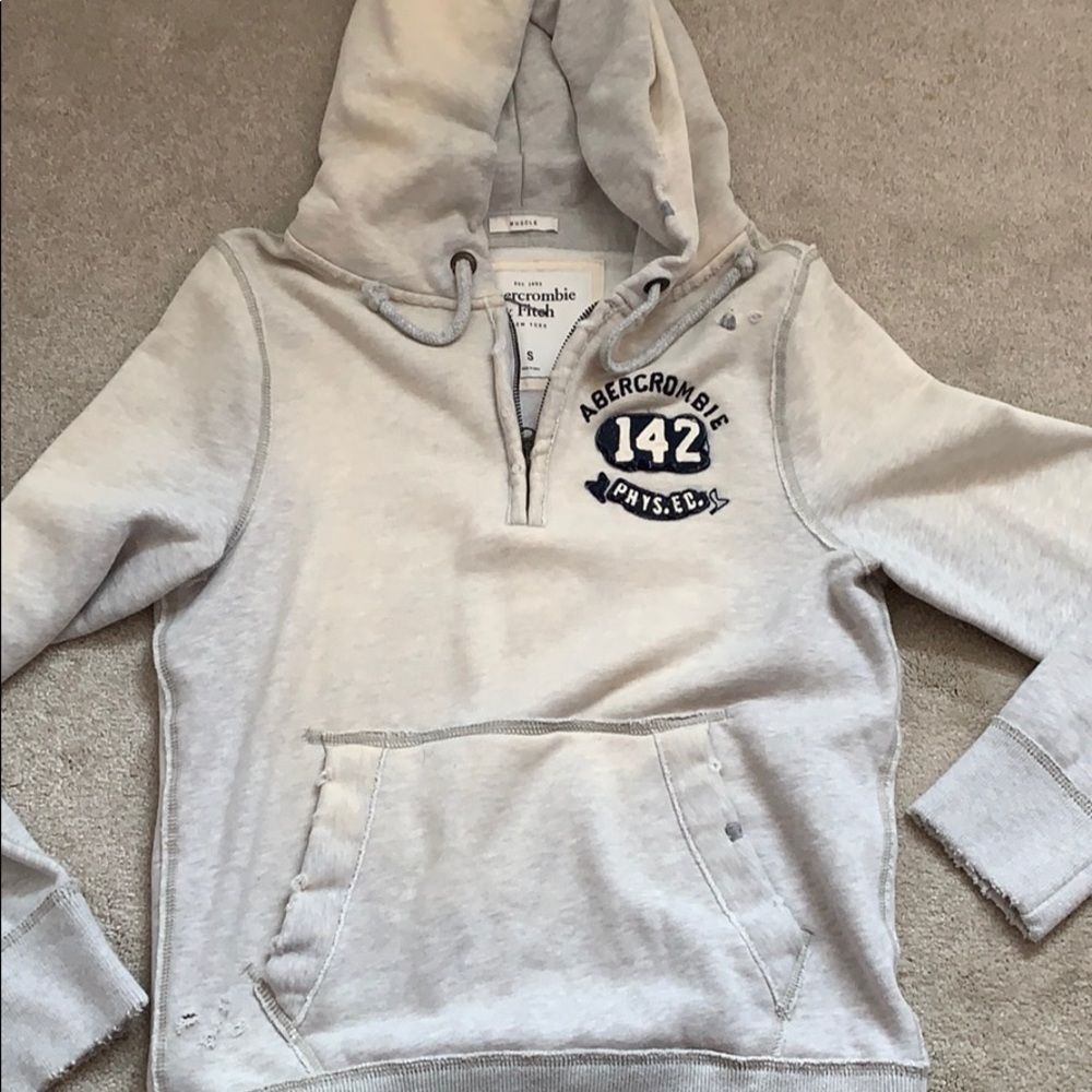 Men’s small Abercrombie quarter zip sweatshirt